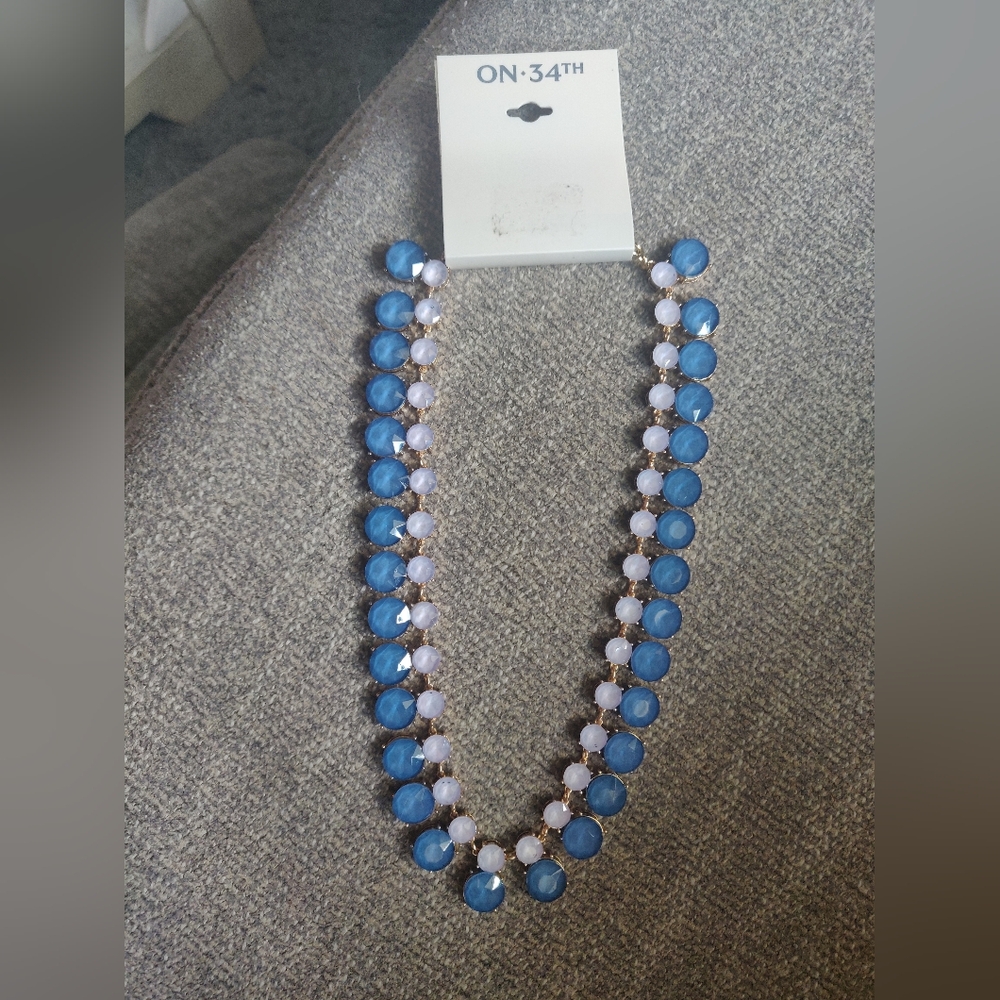 NWT Gold-Tone Blue Color Crystal & Stone All-Around Collar Elegant Neckl…